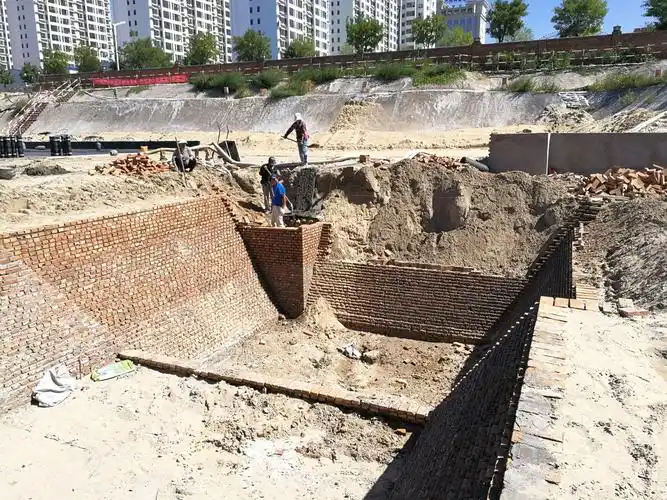 砌筑2号楼电梯间集水坑