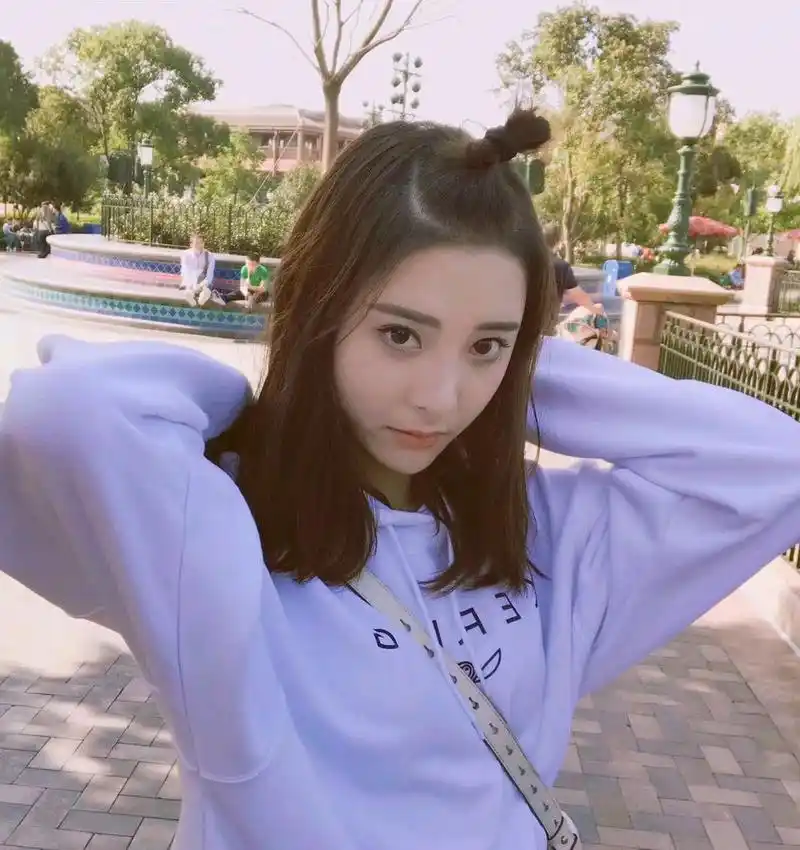 刘芷微美拍图集