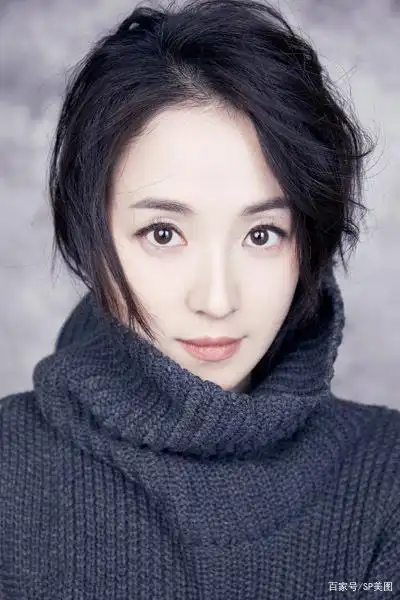 吴婷写真图片 五官精致仙气十足 御姐范黑白冷艳