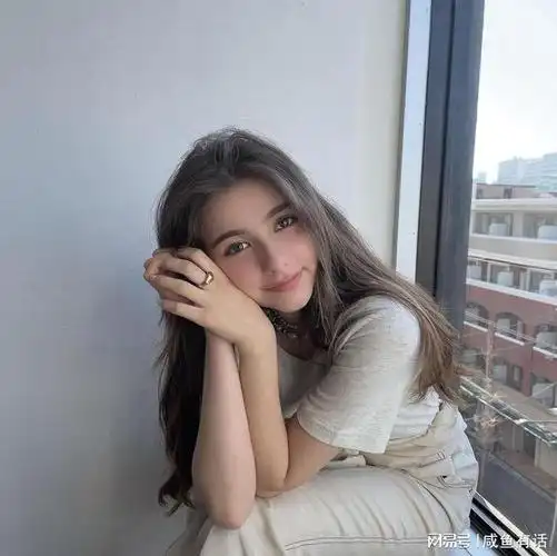 日本17岁五国混血美少女精致五官获封最想私藏的初恋脸