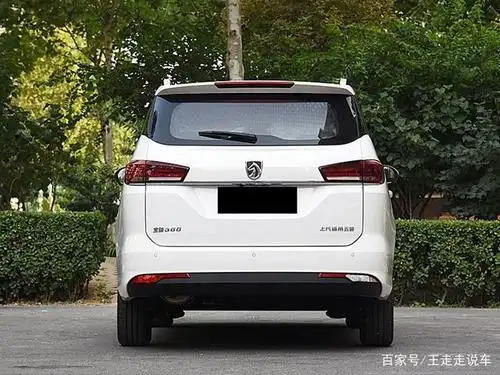 五菱宏光"拉人版",6座 自动挡,油耗6个多,空间不输奥德赛?