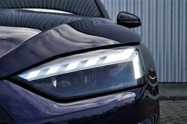 2023款奥迪a5实拍,运动元素十足,掀背造型 激光大灯,加速仅6秒