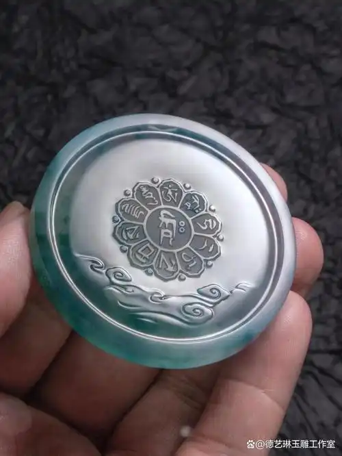 德艺琳工作室|同料高品质翡翠镯心,定制地藏王和普贤菩萨