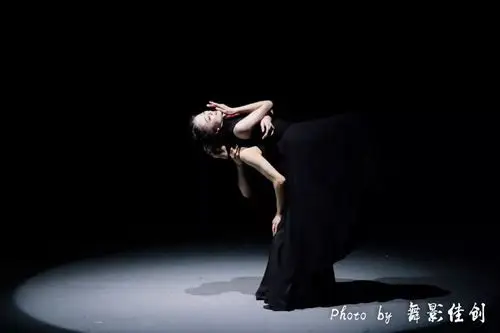 三年舞载四川师大舞蹈学院2016级mfa舞蹈编导方向毕业考核精彩图集