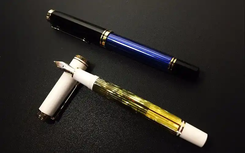 果果果百利金钢笔m400白乌龟m800蓝条开箱分享