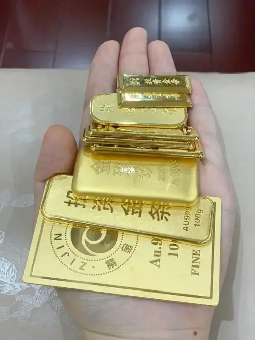 去年小白时候买2g的纵横金条都激动得不行,现在200g金条到货了都懒得