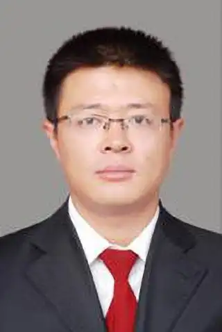 ="gnwovrfxj0">杨超(曾用名:杨虎超),男,汉族,1982年8月出生,大学学历