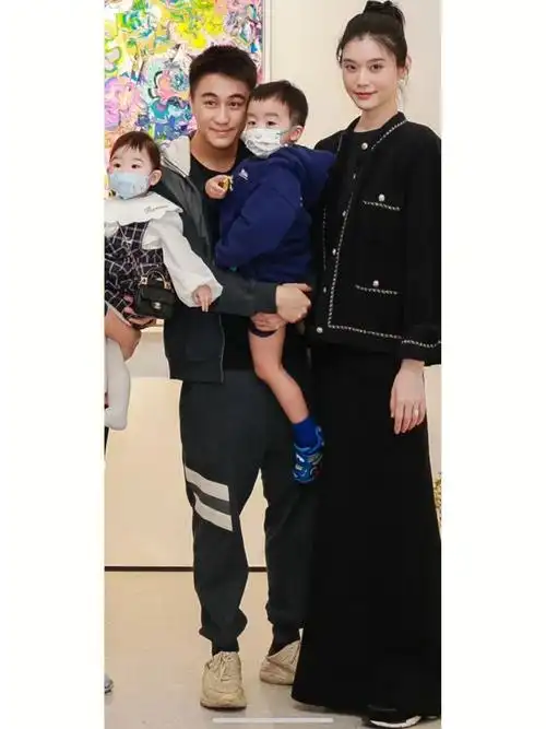 何猷君inbrunellocucinelli