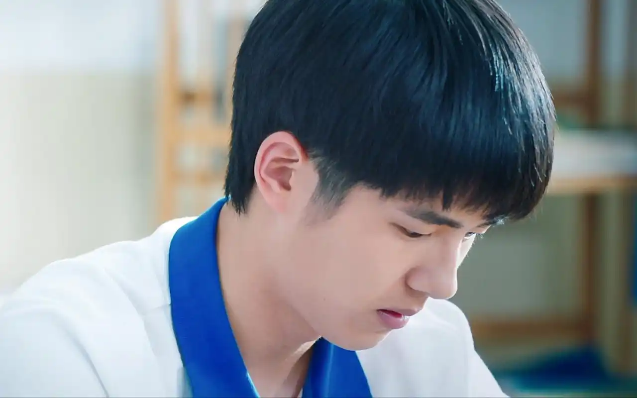 《最好的我们》耿耿余淮剧照图片桌面壁纸高清大图预览1920x1200_大陆