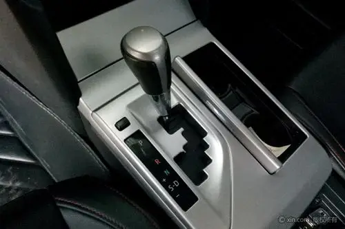 丰田 凯美瑞 2012款 2.0 自动 骏瑞耀动版