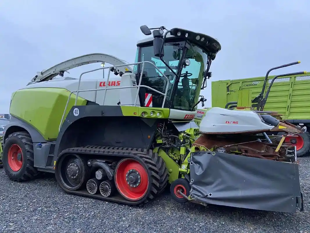 克拉斯960tt国内好像只有一台.不得不说克拉斯是行业内青储 - 抖音