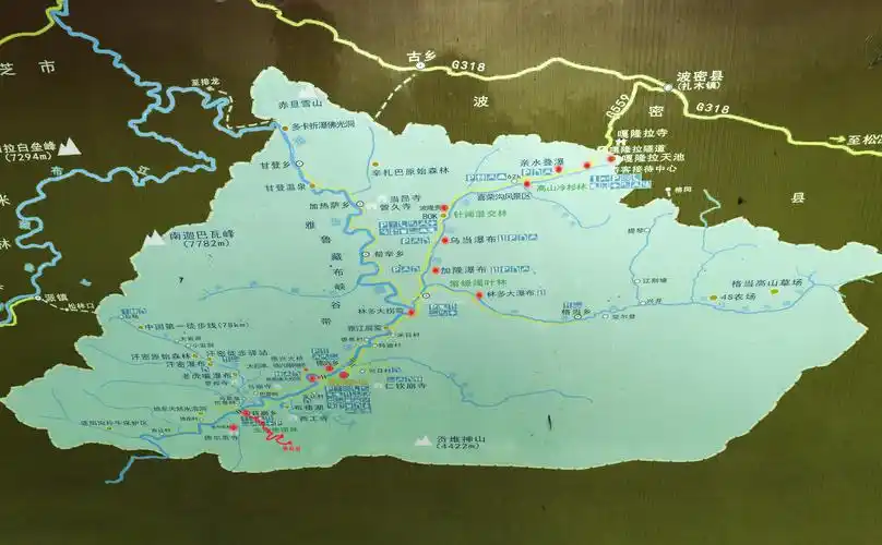 墨脱是中国最后一个通公路的县,位于西藏东南部,地处雅鲁藏布江下游