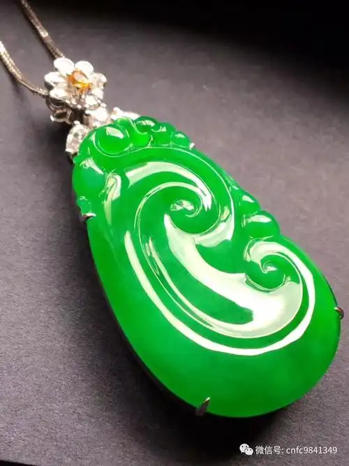 翡翠欣赏丨财源滚滚钱袋五位数