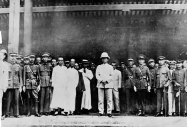 1949年12月,黄埔军校第23期学生被迫提前毕业,被垂死挣扎的国民党投入