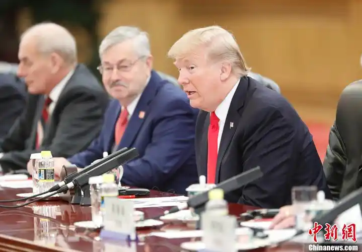 习近平同美国总统特朗普举行会谈