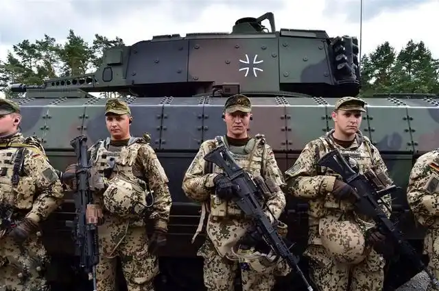 从欧洲征服者到"联邦肥宅",当代德国军队真是不堪一击吗?