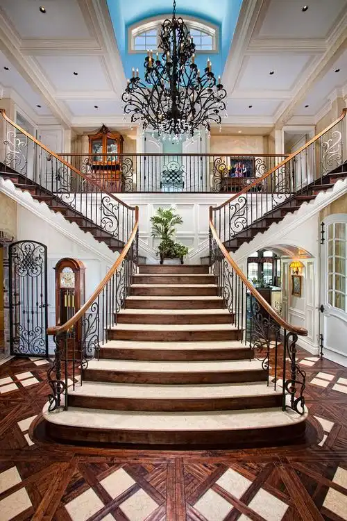 豪华楼梯装修效果图