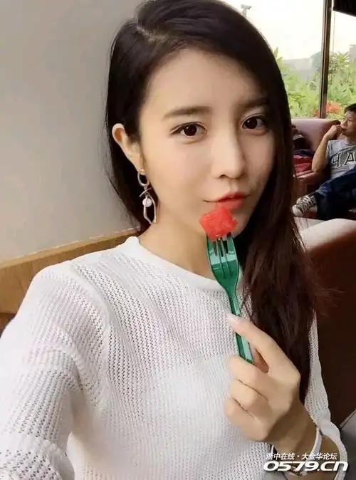 27岁女生征婚,不想将就