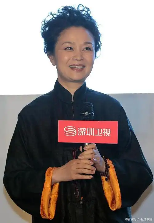 王丽云:与初恋丈夫分居10年,女儿车晓成了她的骄傲和牵挂_娱乐资讯