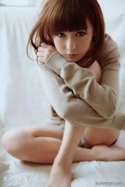 清新美女面容姣好身材火热_美女写真_美桌图片库