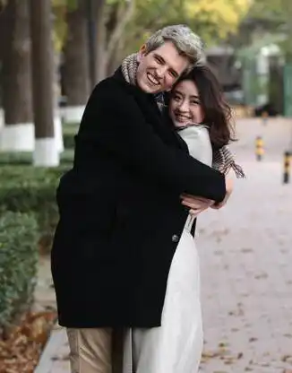 《非正式会谈》小剧场:从"羞耻"到感动_陈超_剧情_微博