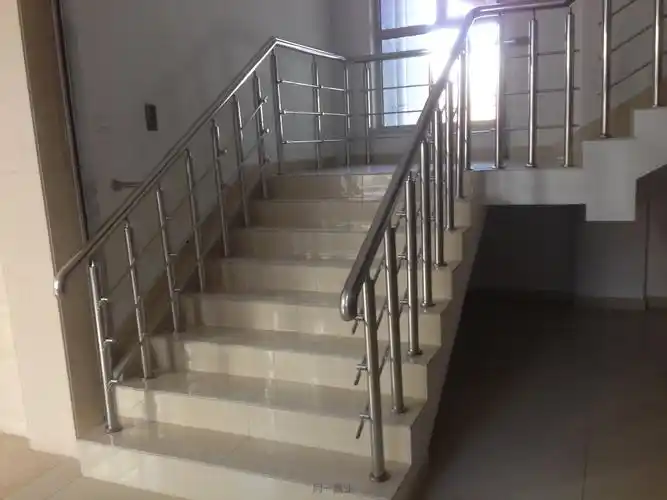 不锈钢栏杆材质哪种好