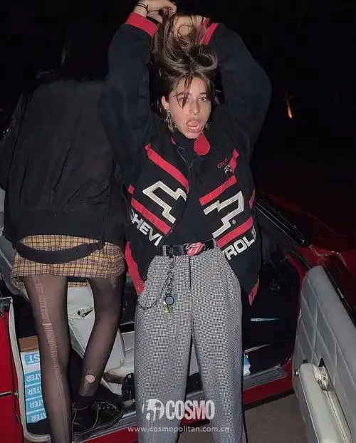 jaden smith女友的拍照姿势我也想学|jaden|星二代|时装|ins_网易订阅