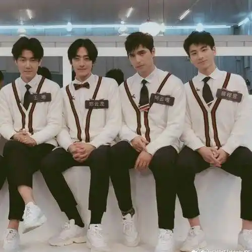 招商会上,金主爸爸突然cue了《声入人心》的马佳,蔡程昱,贾凡,阿云嘎