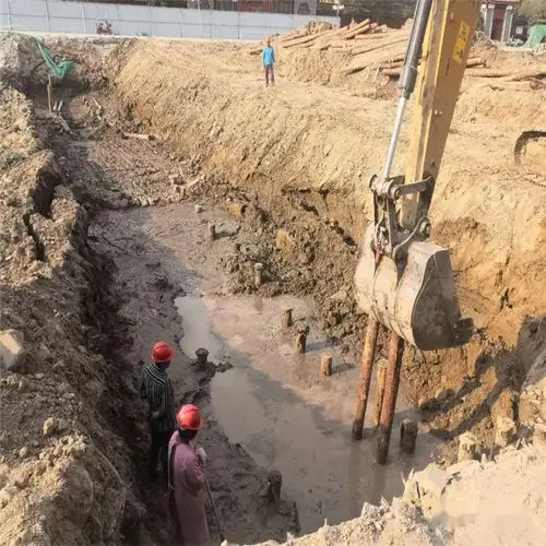 打桩木生产厂家 桥梁河道加固材料 木材加工 松木桩 批发售卖