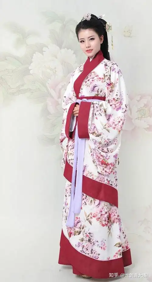 和服好看一点还是汉服? - 知乎