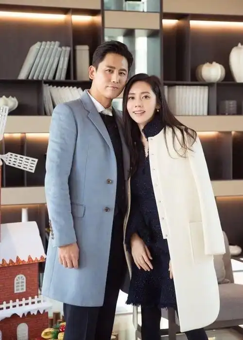 秋瓷炫老公被曝出轨?夜会美女坐大腿,宠妻人设崩塌被中韩网友骂