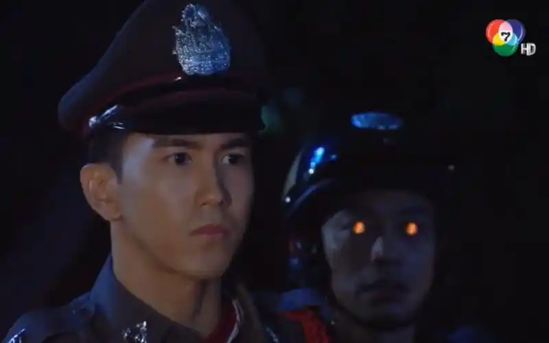 泰国帅哥警察被催眠控制