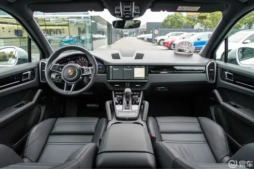 保时捷  保时捷cayenne  2018款  2020款  2019款  2018款  2016款