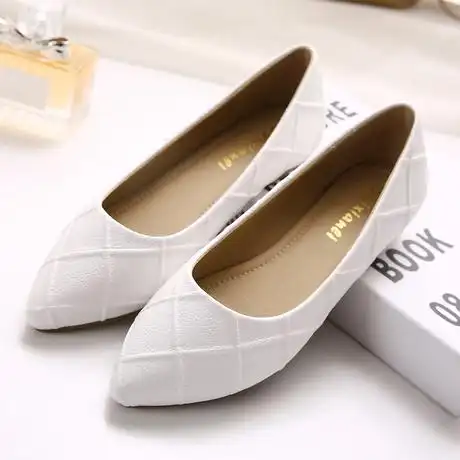 爱逛街为您找到女士单鞋相关的宝贝,您可以在下面的板块中挑选喜欢的