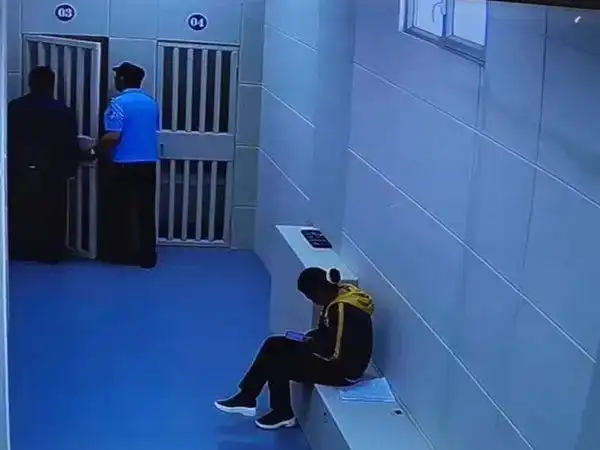 建设的相关规定,院党组对羁押场所经过多次考察研究,下大力气对羁押室