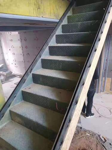 楼梯阳台无框轨道地槽玻璃扶手碳钢护栏卡槽栏杆玻璃预埋u型槽 100高