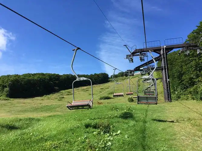 中央第1吊椅缆车(chuo daiyichi lift) (夏山吊椅缆车)所需时间7分钟