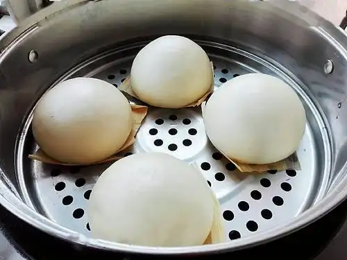 老一辈的开水烫面馒头做法出锅个个蓬松暄软水光肌比买的好吃