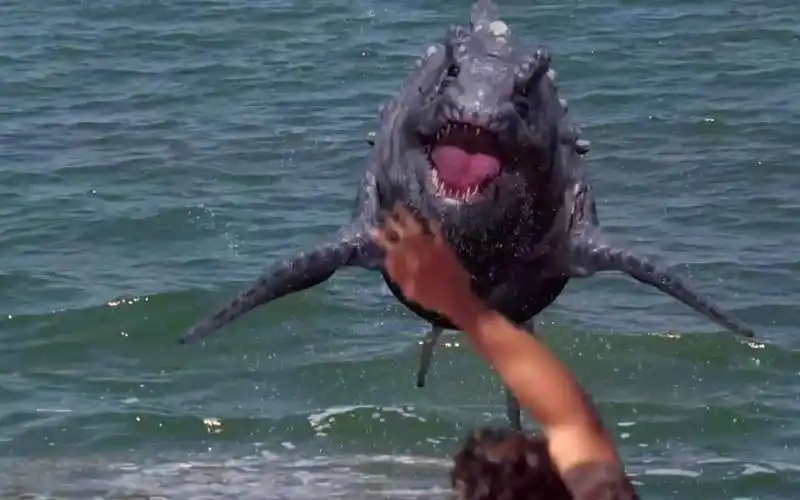 【扒界】一头远古食人鲨!疯狂攻击人类,从此称霸海洋,开始为所欲为!