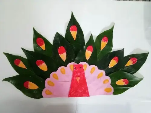 【启智幼儿园】宅家亲子课堂——手工制作《美丽的孔雀》