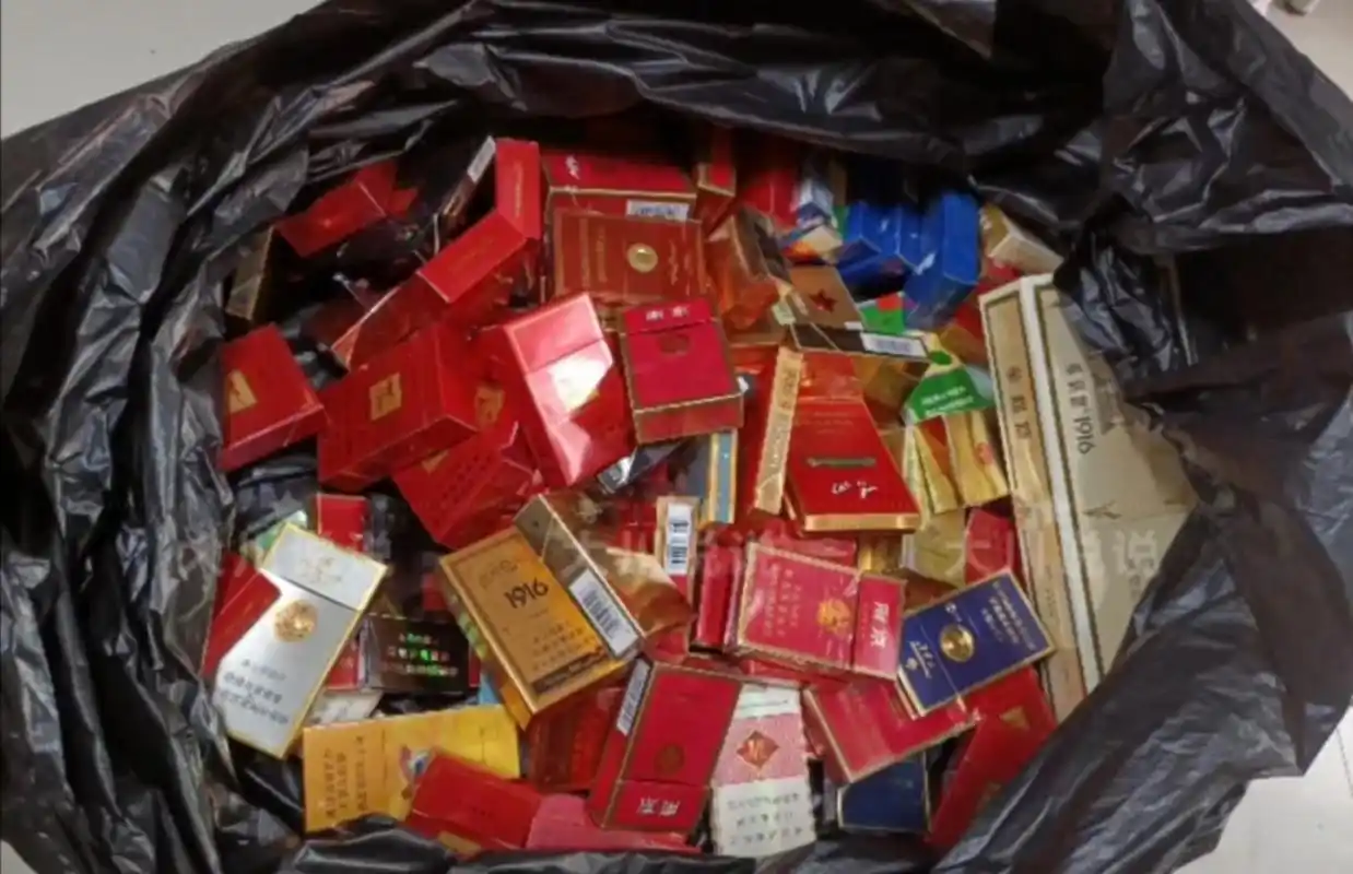 一组短视频流出,多所高校大学生"晒烟":毁掉的身体,如何健康