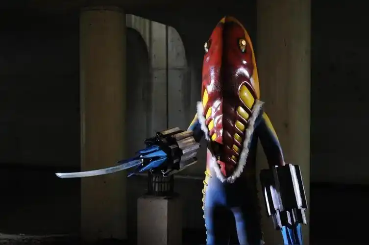 第一代初代梅特龙星人梅特龙星人第一代的设定身高:2米-50米体重:120