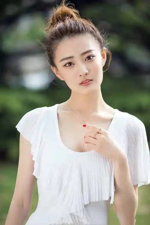 标准美女脸(有这3个脸型的女人)