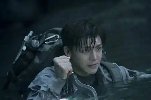 《听雪楼》和《江山纪》等,从演技来看,黄羿还是很有前途的,在《怒海