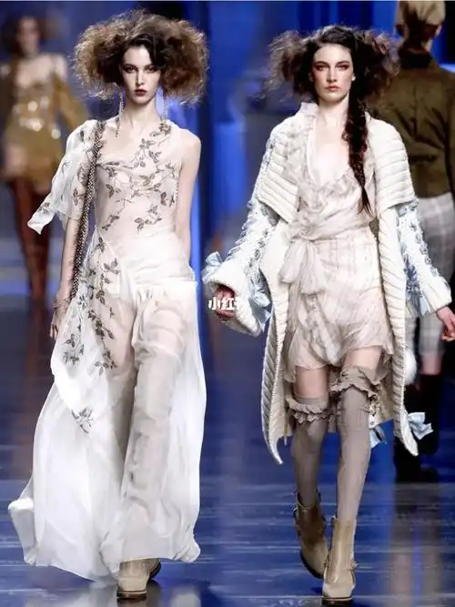 22年前海盗爷的dior大秀