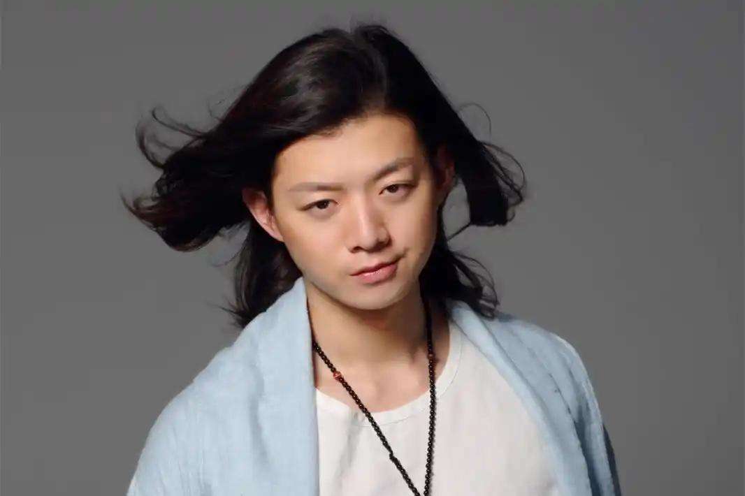 有种"整容"叫霍尊,剪短头发判若两人!网友:早这样就火了