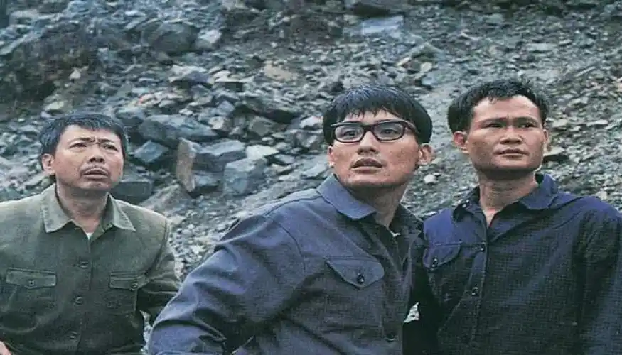 "金牌龙套"午马生前罕见照:年轻时眉清目秀,被称为电影老兵