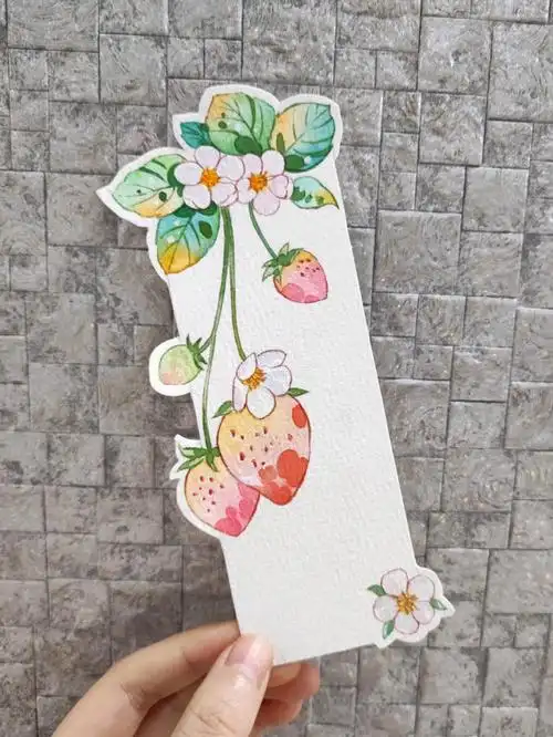 手绘水彩草莓书签有线稿和绘画过程哦