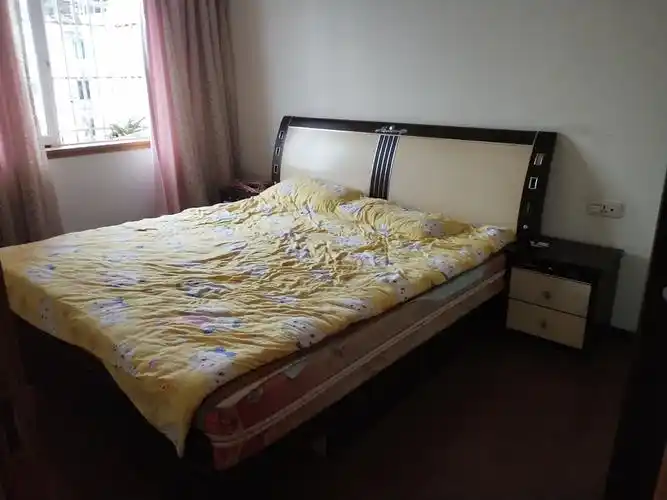 老城区 朝阳路两房33万二手房卧室图