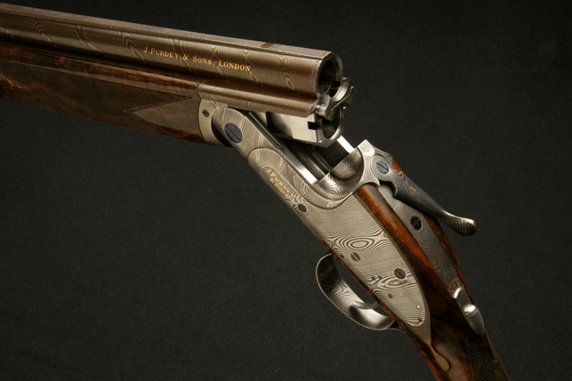 以大马士革钢制作出的枪支细节